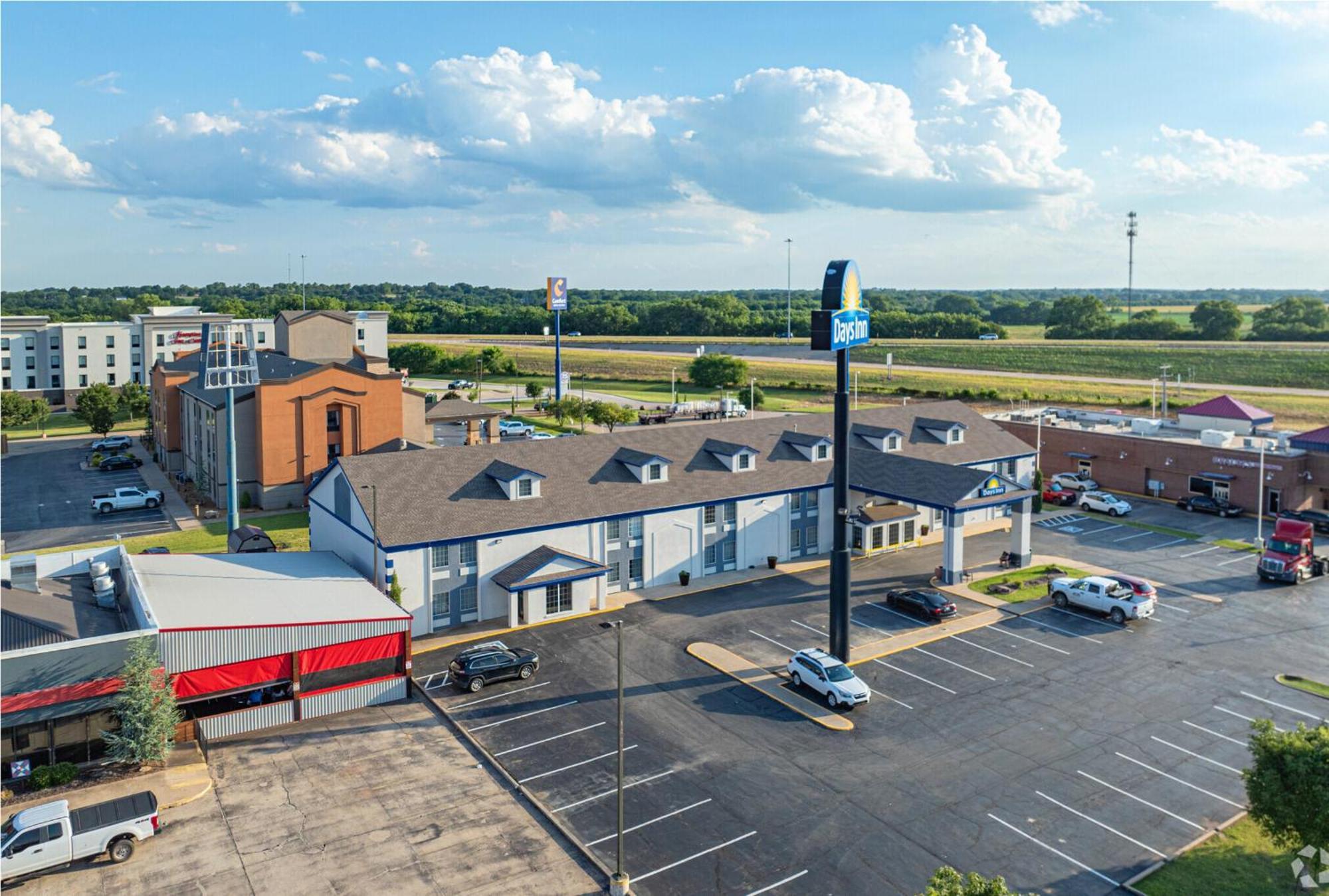 Days Inn By Wyndham Pauls Valley Экстерьер фото